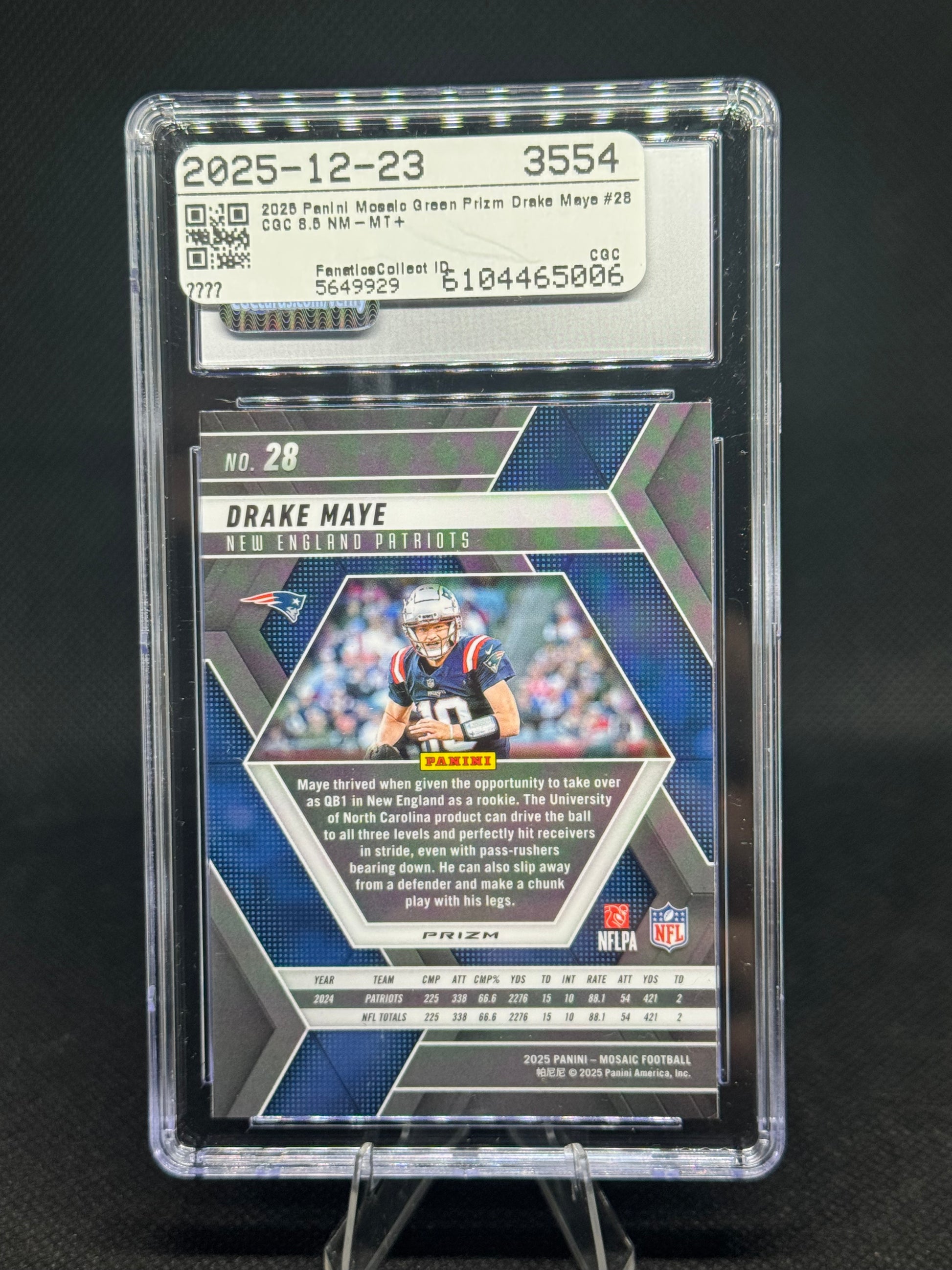 Drake Maye 2025 Panini Mosaic #28 Green 8.5 NM/MINT+ - Patriots QB